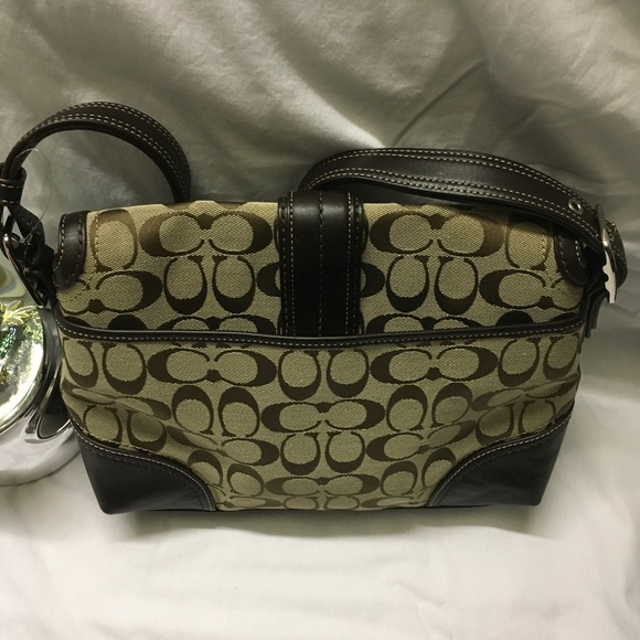 💕🆕💯make an offer! Coach hampton shoulder bag 💙 - Picture 3 of 6
